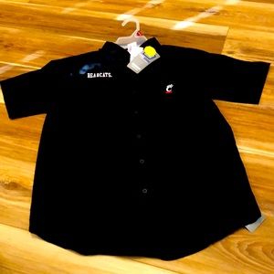 CINCINNATI BEARCATS SMALL BLACK COOLING MEN SHORT SLEEVE BUTTON UP LITE SHIRT
